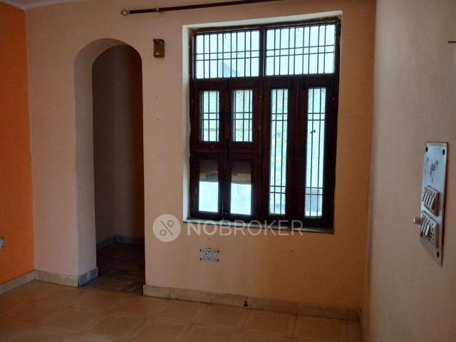 Property for rent in Hariana