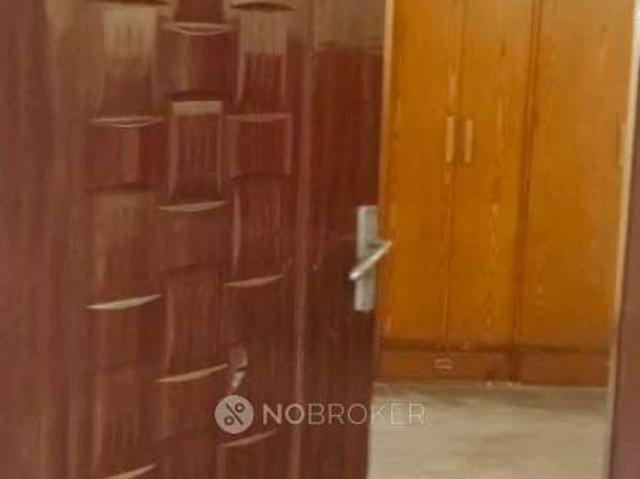 Property for rent in Deri