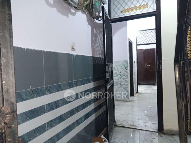 Property for rent in East Delhi, Deri