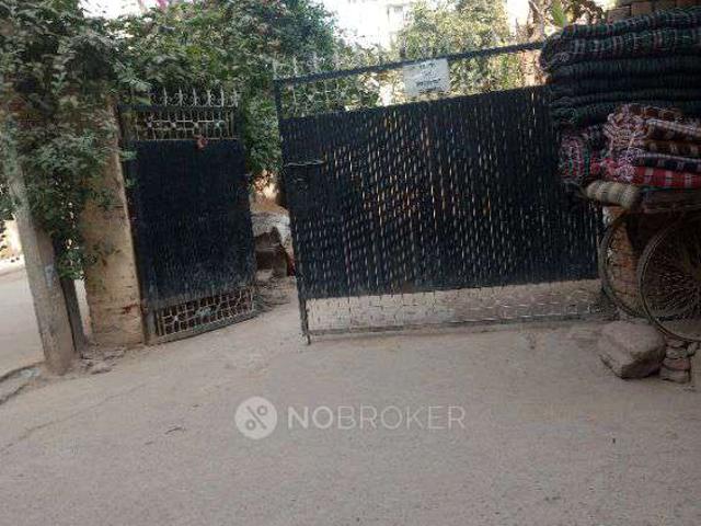 Property for rent in South Delhi, Deri