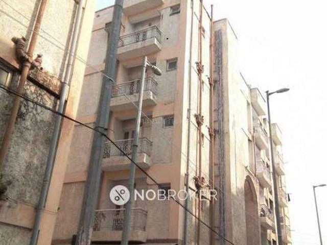 Property for rent in Deri