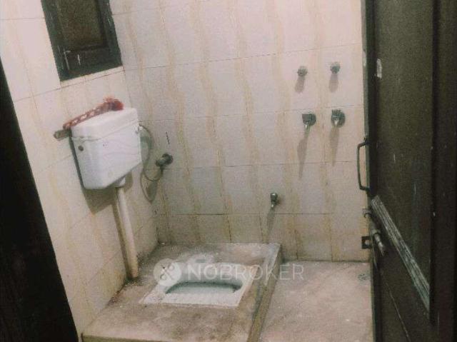 Property for rent in Deri