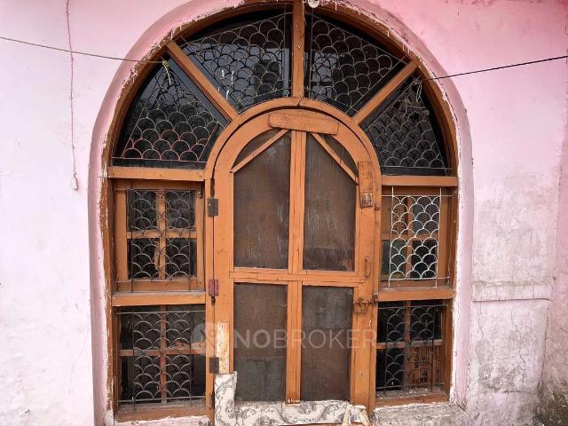 Property for rent in North Delhi, Deri