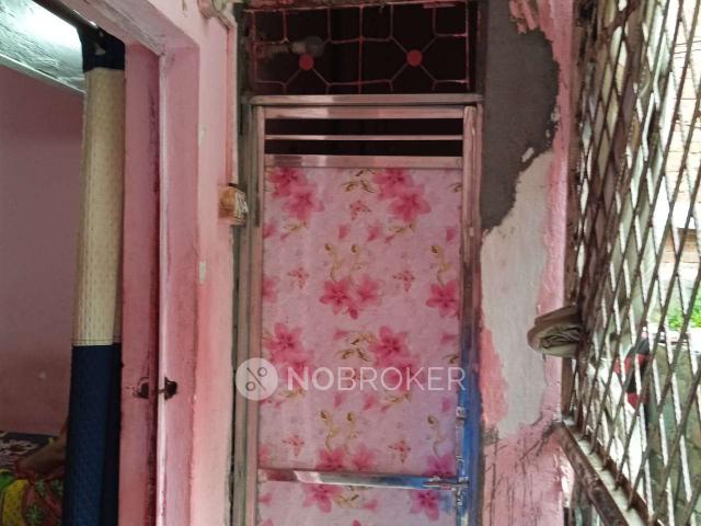 House for sale in North West Delhi, Deri