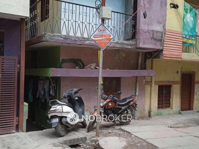 House for sale in Bangalore South, Cox Town - Bangalore