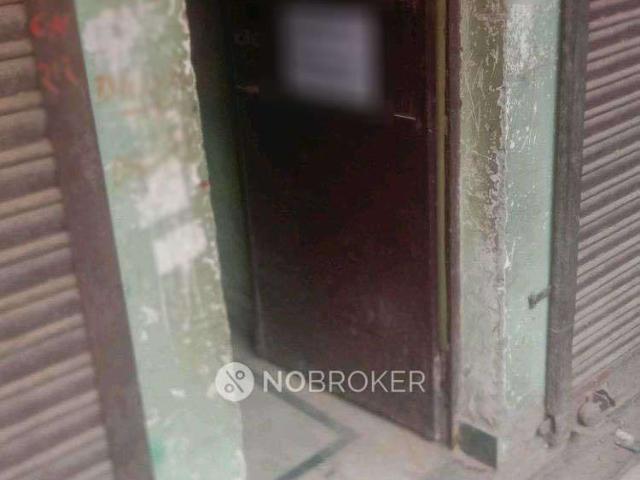 House for sale in Central Delhi, Deri
