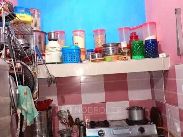 House for sale in Central Delhi, Deri