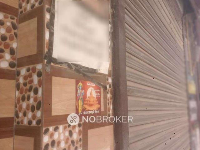 House for sale in Central Delhi, Deri