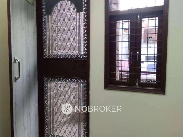 House for sale in Deri