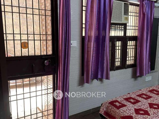 House for sale in West Delhi, Deri
