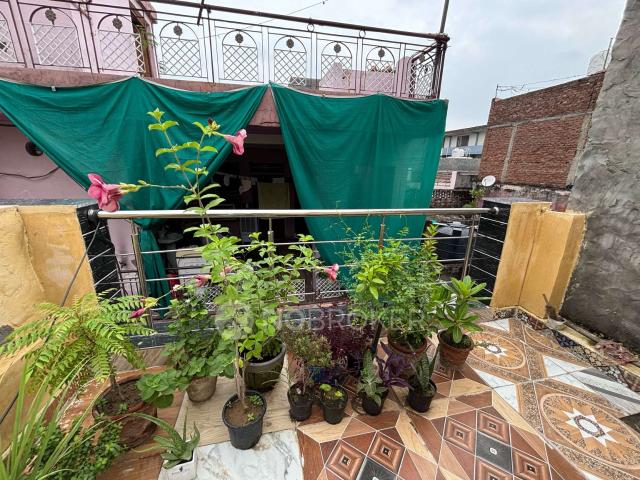 House for sale in Hariana