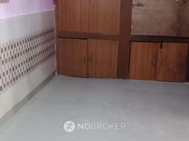 House for sale in South West Delhi, Deri