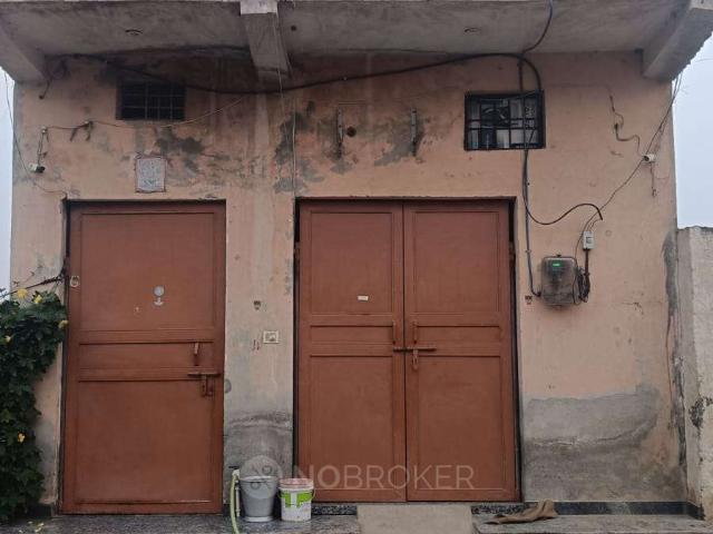 House for sale in North Delhi, Deri