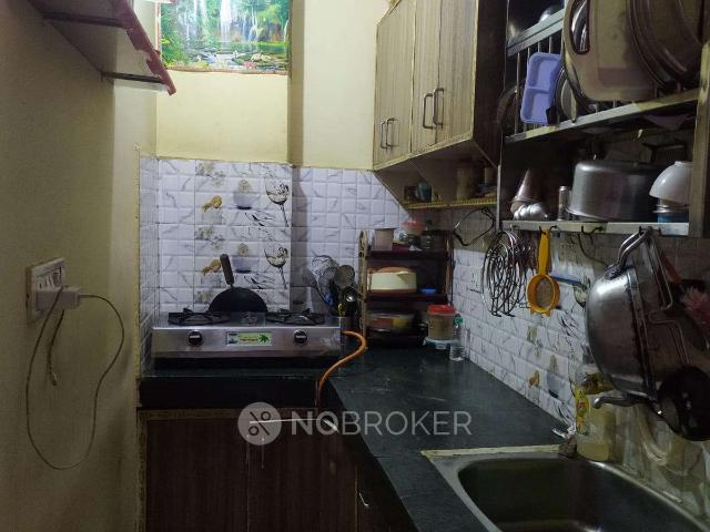 House for sale in South West Delhi, Deri