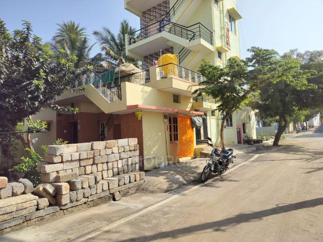 House for sale in Bangalore North, Cox Town - Bangalore