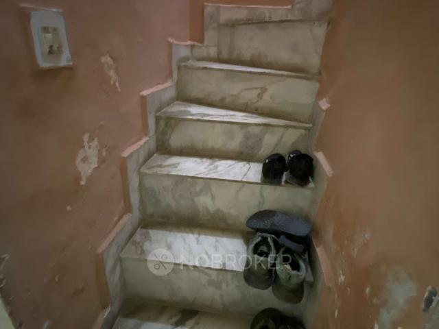 House for sale in Mohan Garden, Delhi
