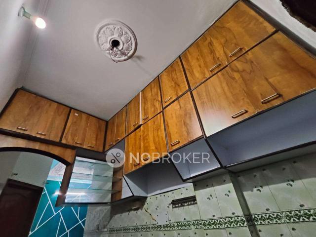 House for sale in North West Delhi, Deri