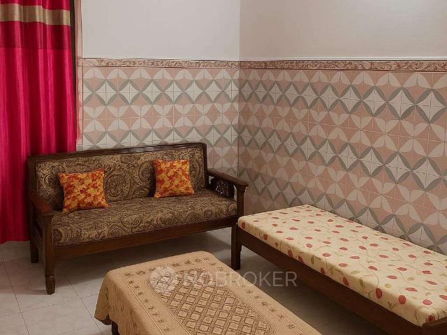 House for sale in North West Delhi, Deri