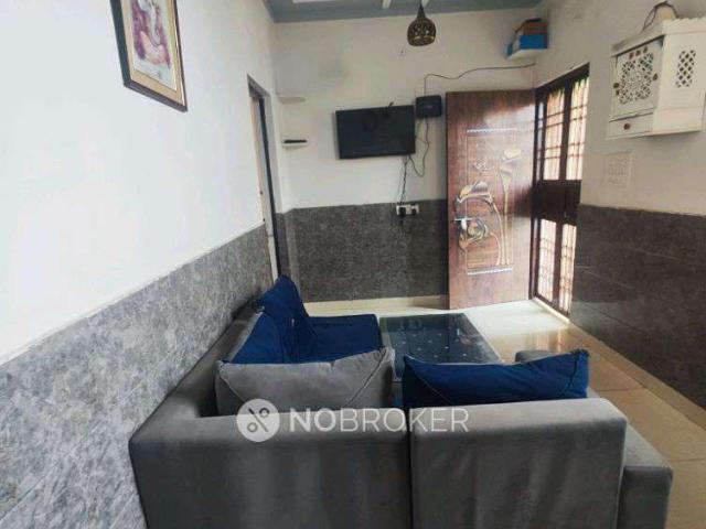 House for sale in North West Delhi, Deri