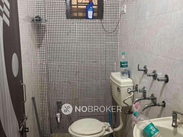 House for sale in North Delhi, Deri