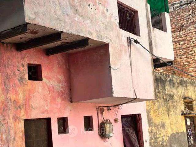 House for sale in North West Delhi, Deri