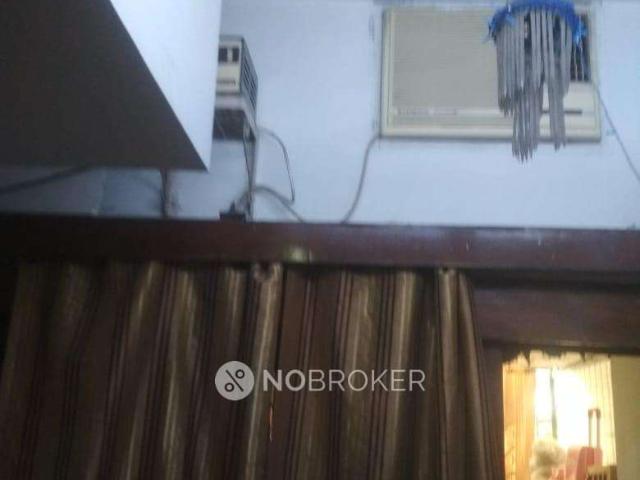 House for sale in Deri