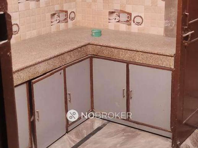 House for sale in Hariana