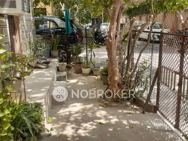 House for sale in North Delhi, Deri