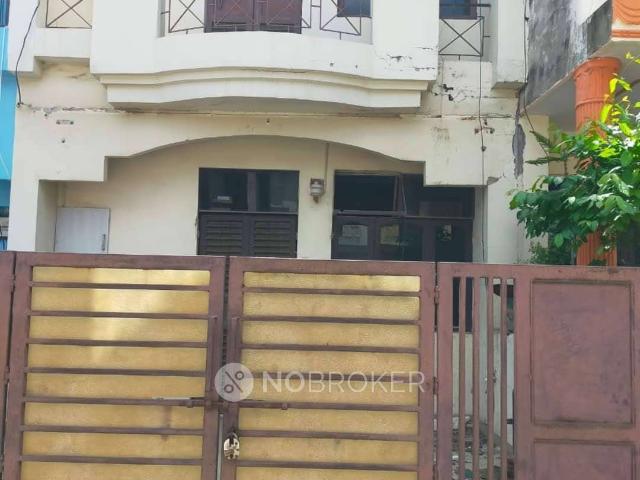 House for sale in Hariana