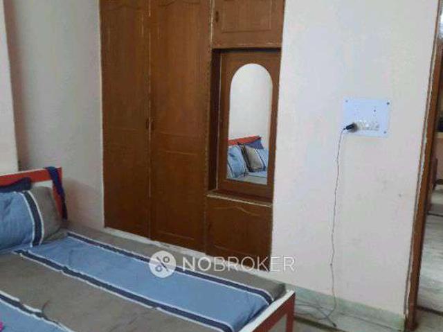 House for sale in North West Delhi, Deri