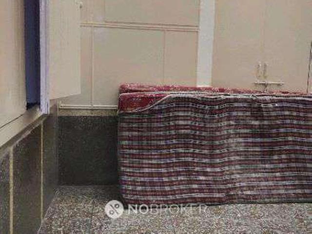 House for sale in North East Delhi, Deri