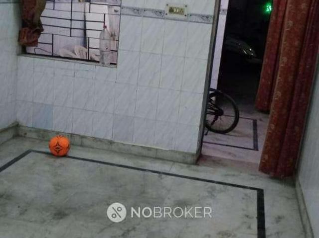 House for sale in North West Delhi, Deri