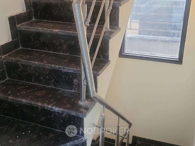 House for sale in North Delhi, Deri