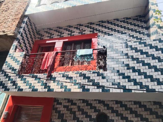House for sale in North East Delhi, Deri