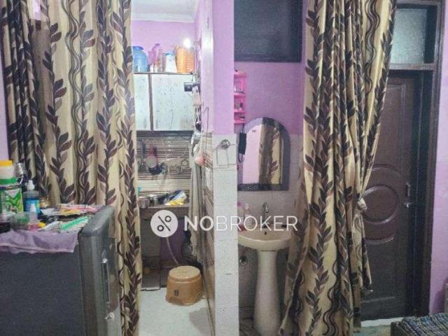 House for sale in West Delhi, Deri