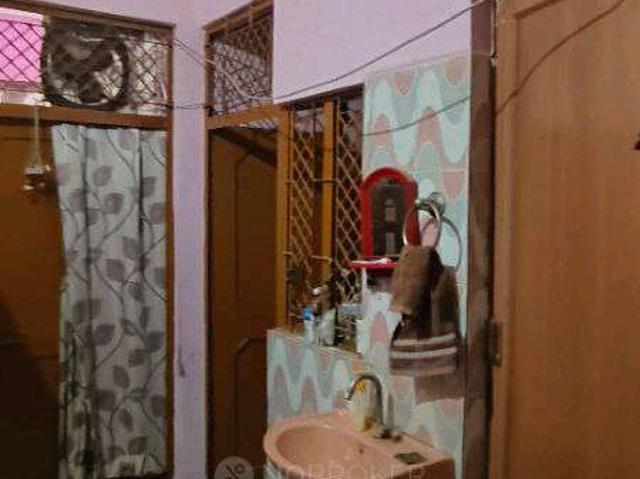 House for sale in West Delhi, Deri
