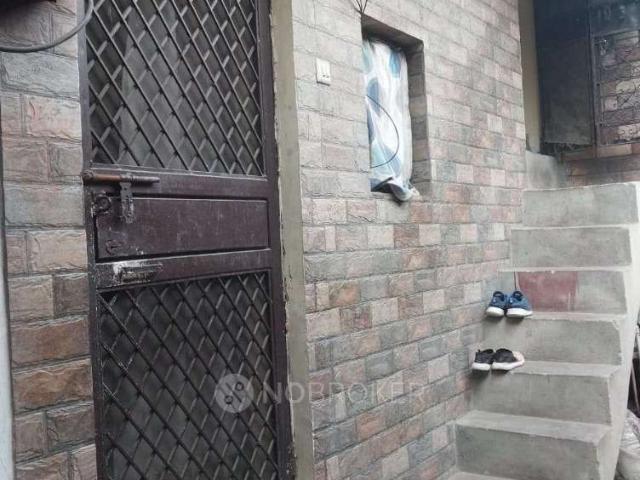 House for sale in East Delhi, Deri