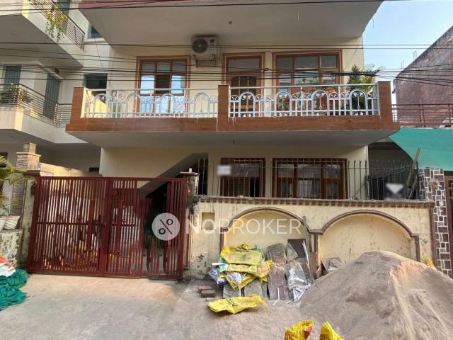 Property for rent in Hariana