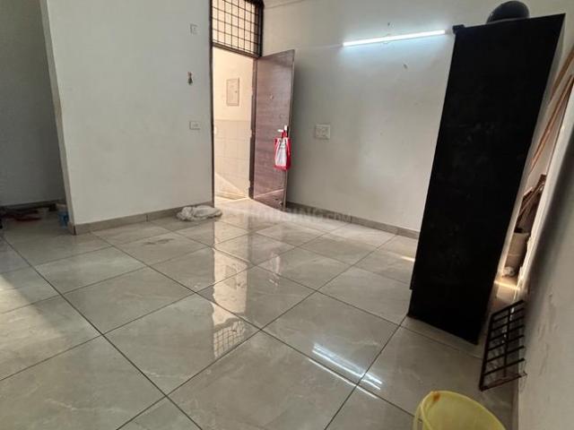 Flat for rent in South Delhi, Deri