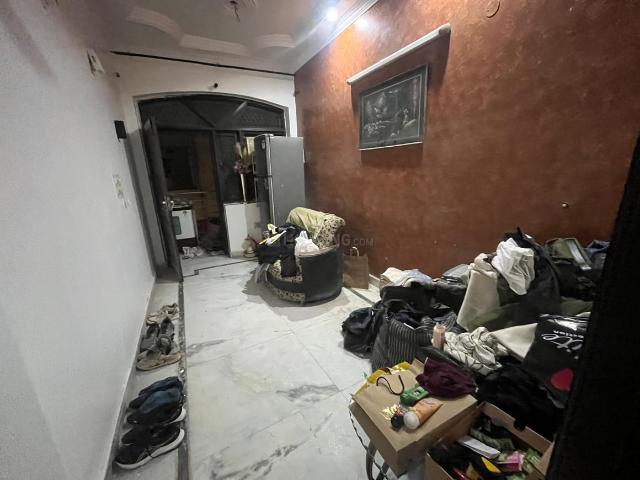 Flat for rent in West Delhi, Deri