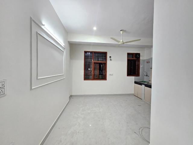 Flat for rent in South Delhi, Deri