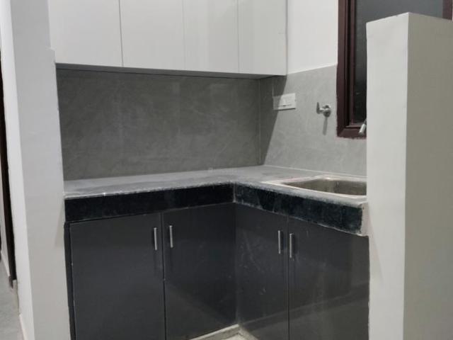 Flat for rent in South Delhi, Deri