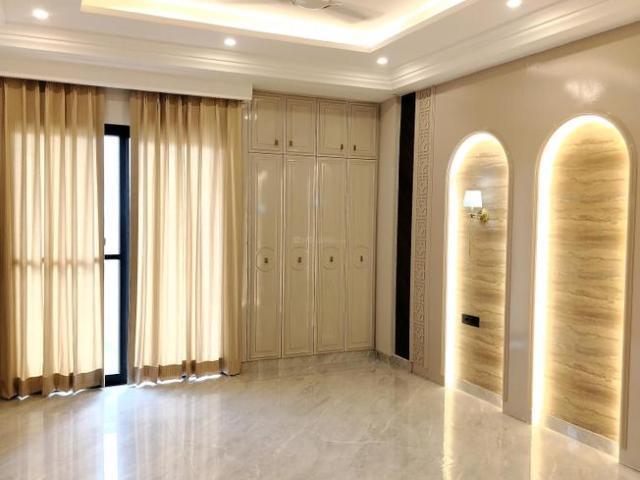 Flat for rent in Hariana