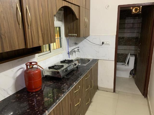 Flat for rent in West Delhi, Deri