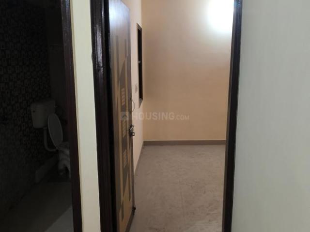 Flat for rent in West Delhi, Deri