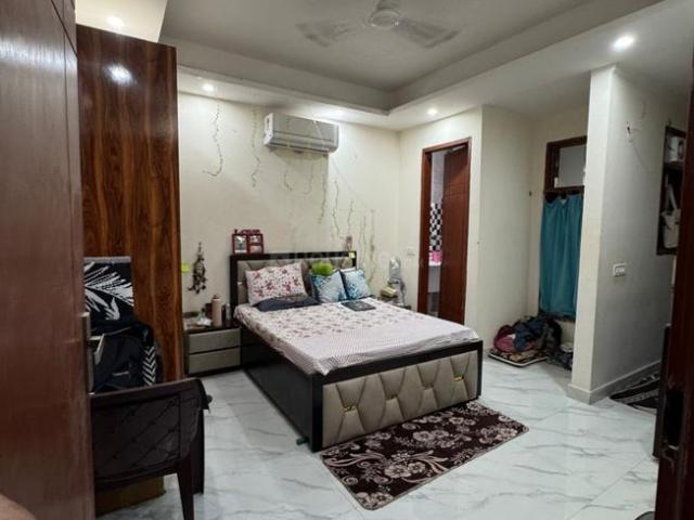 Flat for rent in South Delhi, Deri