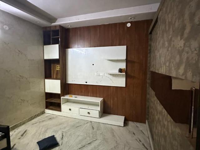 Flat for rent in Deri