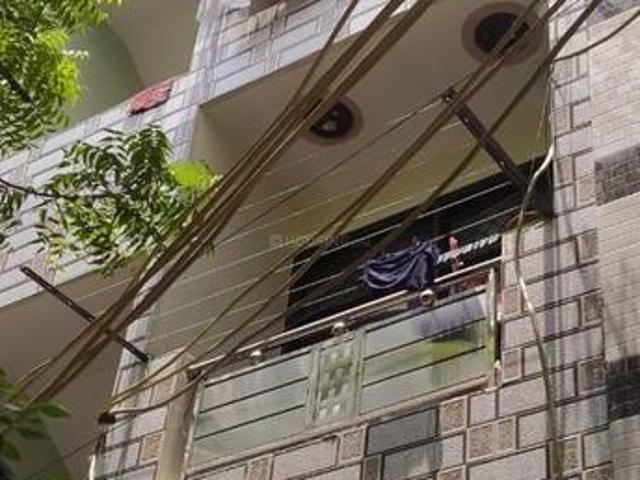 Flat for sale in East Delhi, Deri