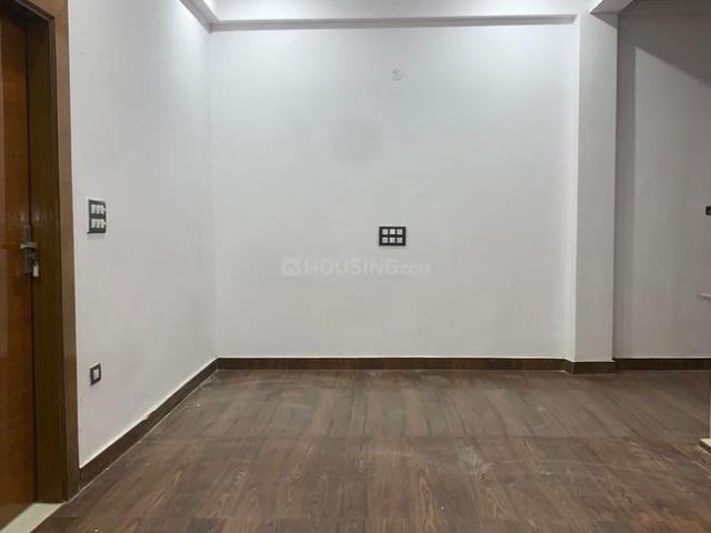 Flat for rent in Deri