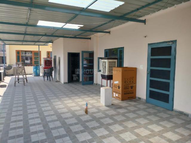 Flat for rent in Baqarpur, Punjab